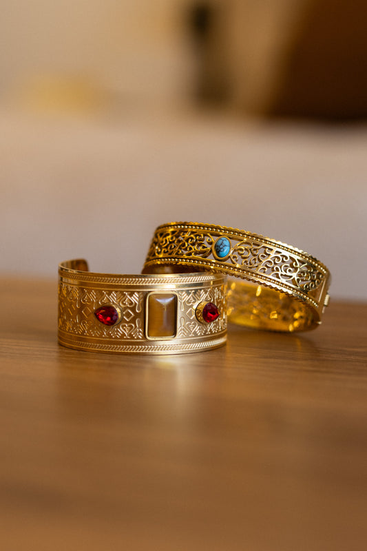 Artistic nova bangles