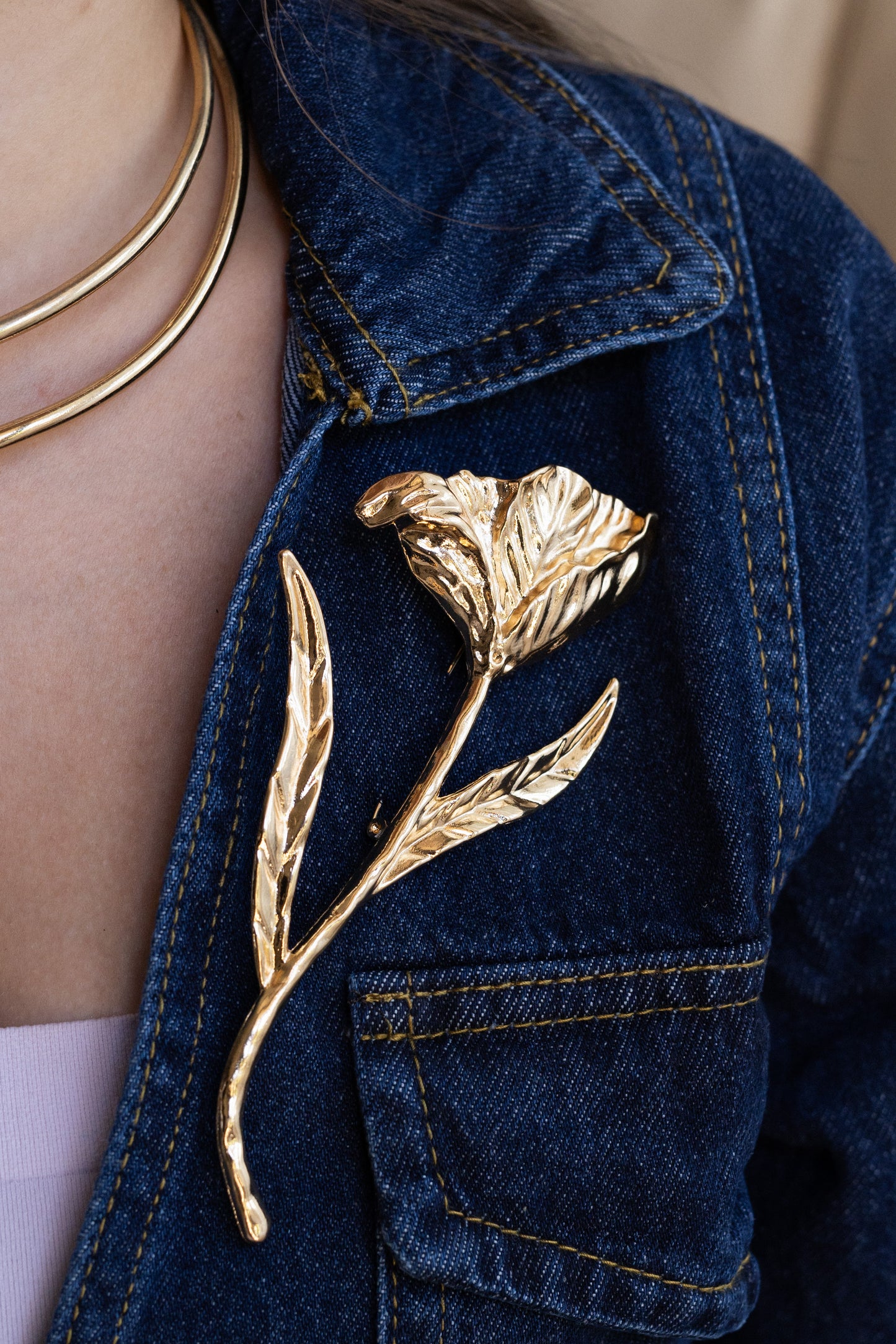 Flower brooch