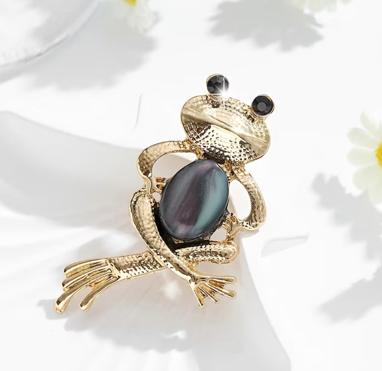 Frogie Brooch
