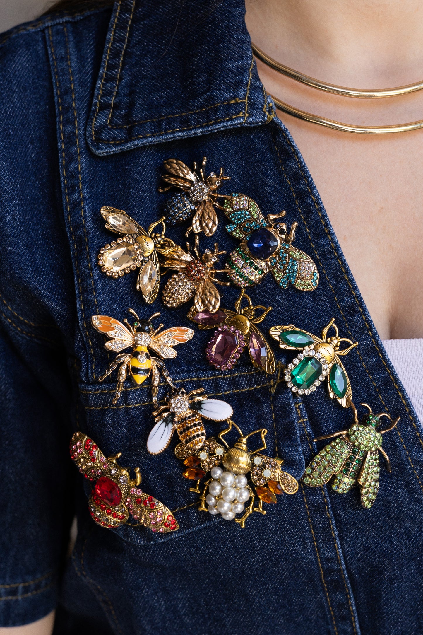 Golden cicada brooch